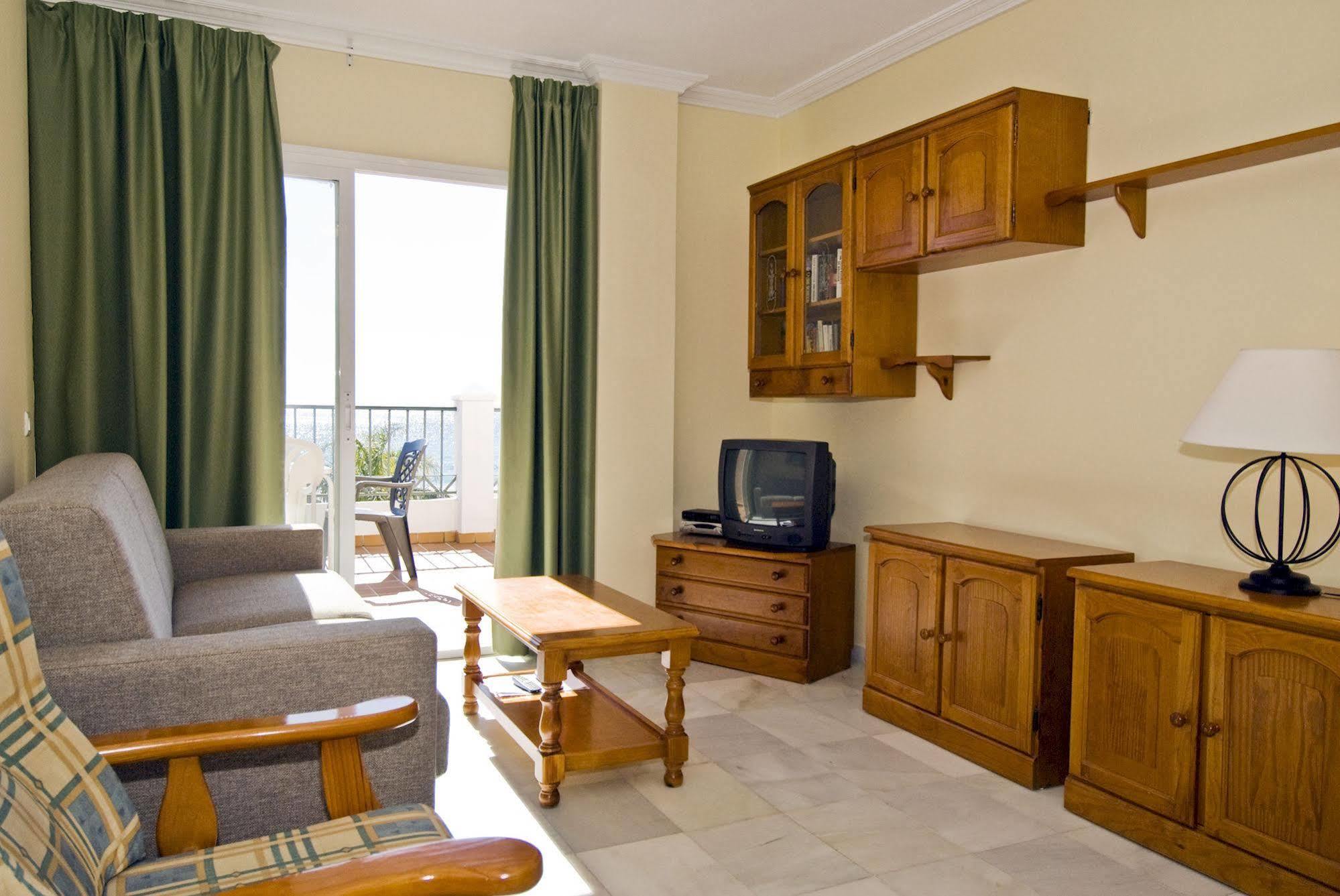 อปาร์ตาเมนโตส เอชซี บูเรียนา ปลายา Apartment เนร์คา ภายนอก รูปภาพ