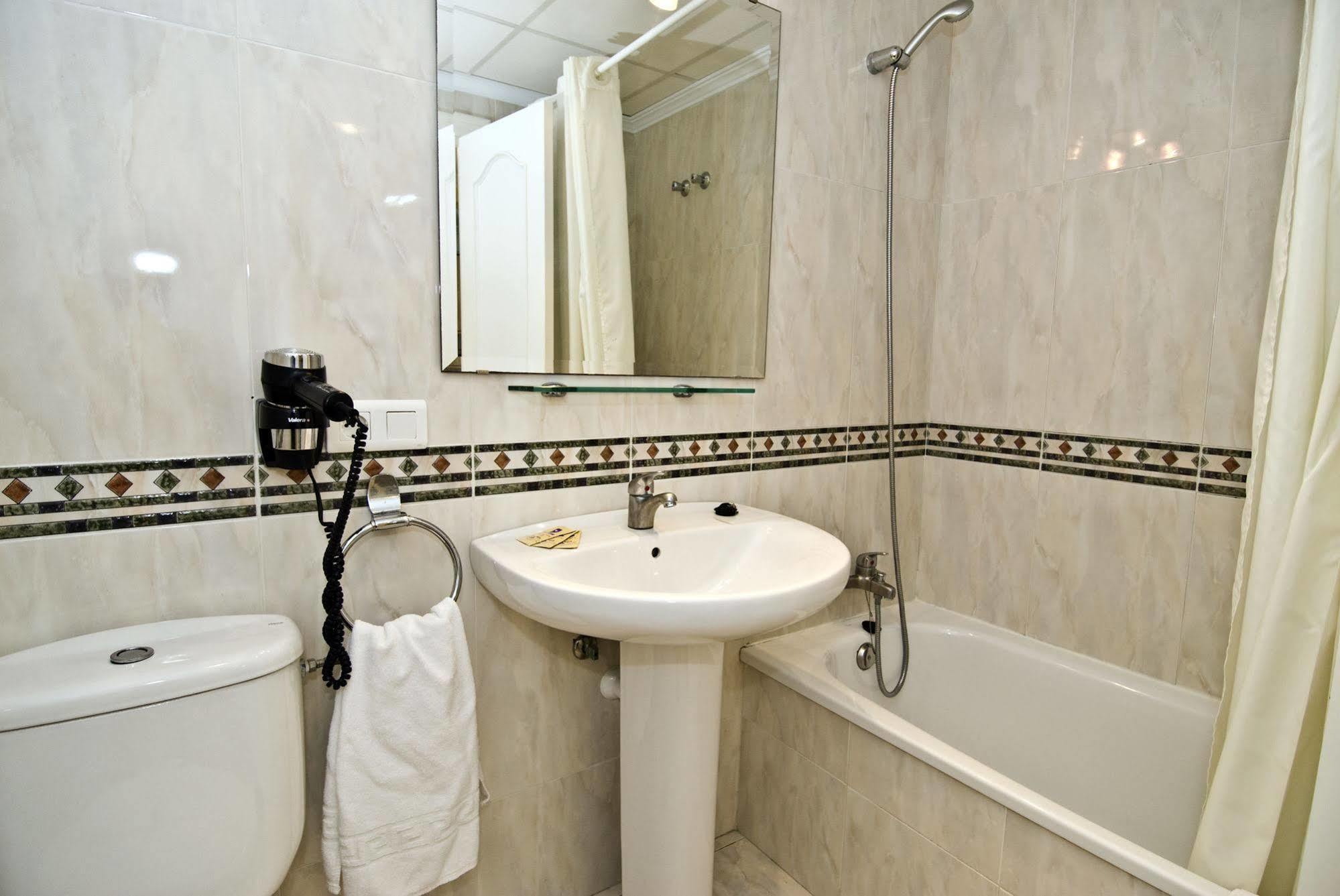 อปาร์ตาเมนโตส เอชซี บูเรียนา ปลายา Apartment เนร์คา ภายนอก รูปภาพ